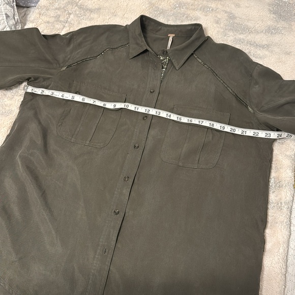 Free People, Long Sleeves cargo top with sparkle detail - Picture 5 of 6